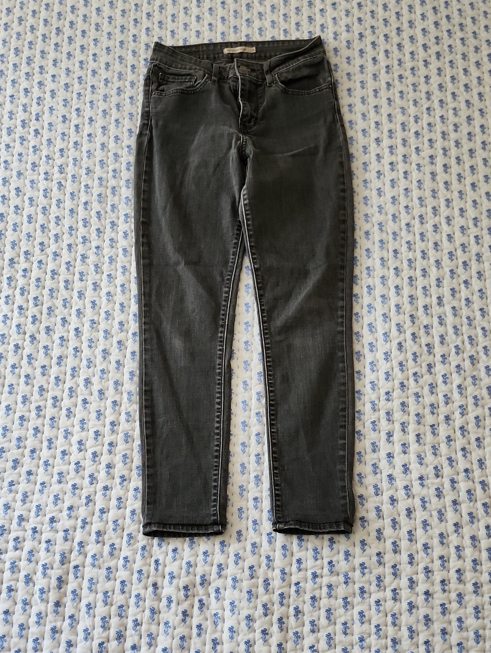 Levi Strauss 721 High Rise Skinny Women's Dark Gray Distressed Black Jeans 28